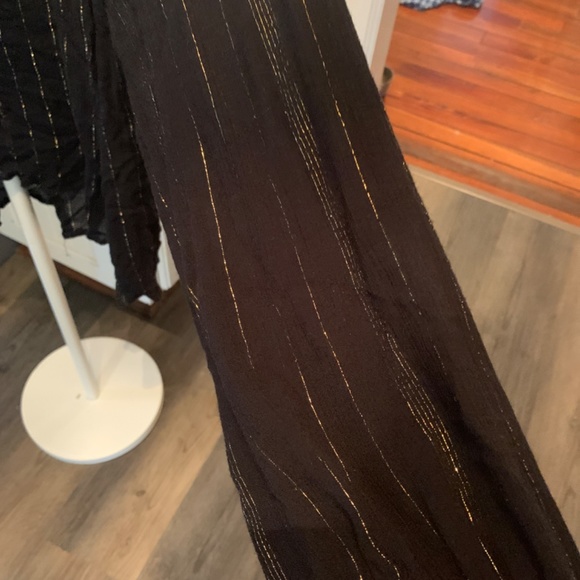 Rock&Republic rayon and metallic‎ boho flowy top. Worn twice - Picture 4 of 5